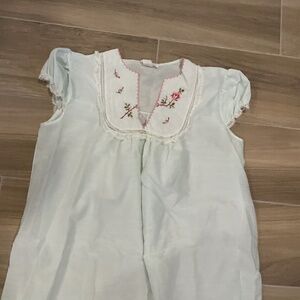 Medium Women's Vintage Barbizon Pale Green Nightgown Nightie Embroidery Cotton